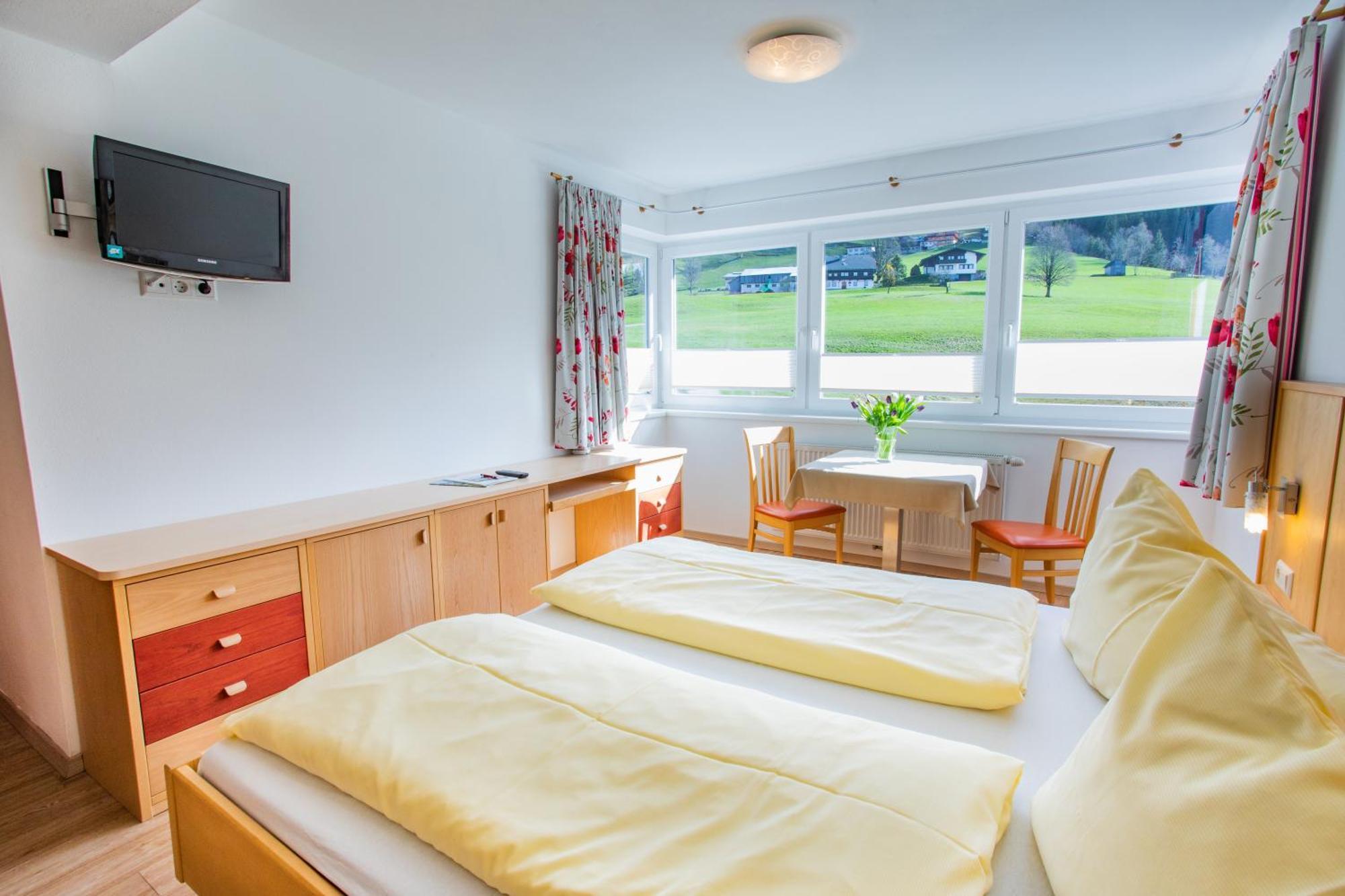 Guest house Bergerhof 2*